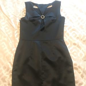Vintage place dress with flower cut out back